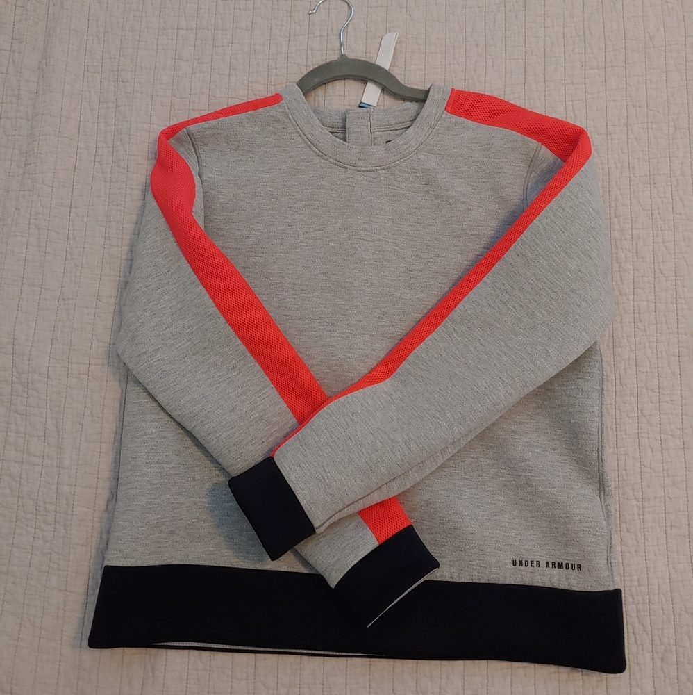Under Armour Sweatshirt